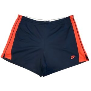 Nike Women's size L(12-14) Shorts Activewear Navy
